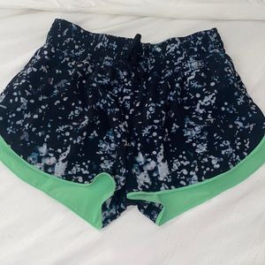 Lululemon Choose A Side Short 3"